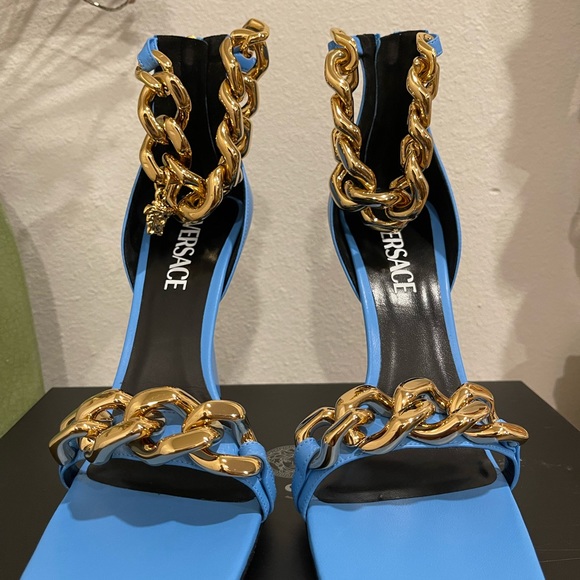 VERSACE Blue Leather MEDUSA CHARM High Heel Chunky CHAIN SANDALS - Picture 4 of 9